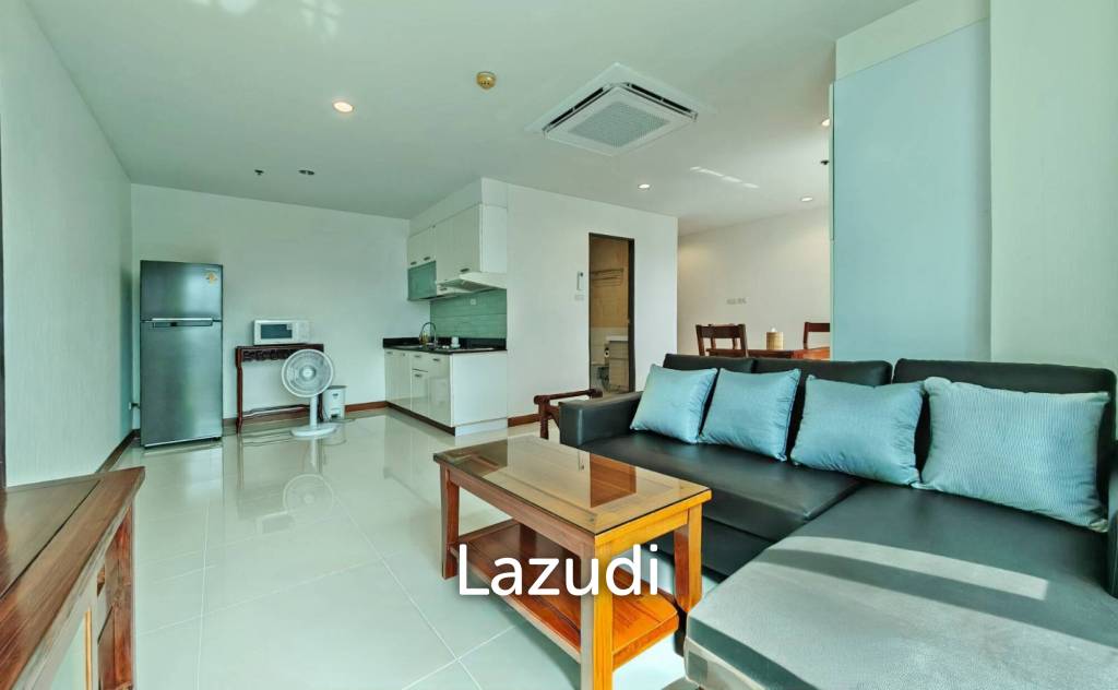 67 sqm condo Sukhumvit Living Town 2 bedroom in Khlong Toei Nuea Bangkok