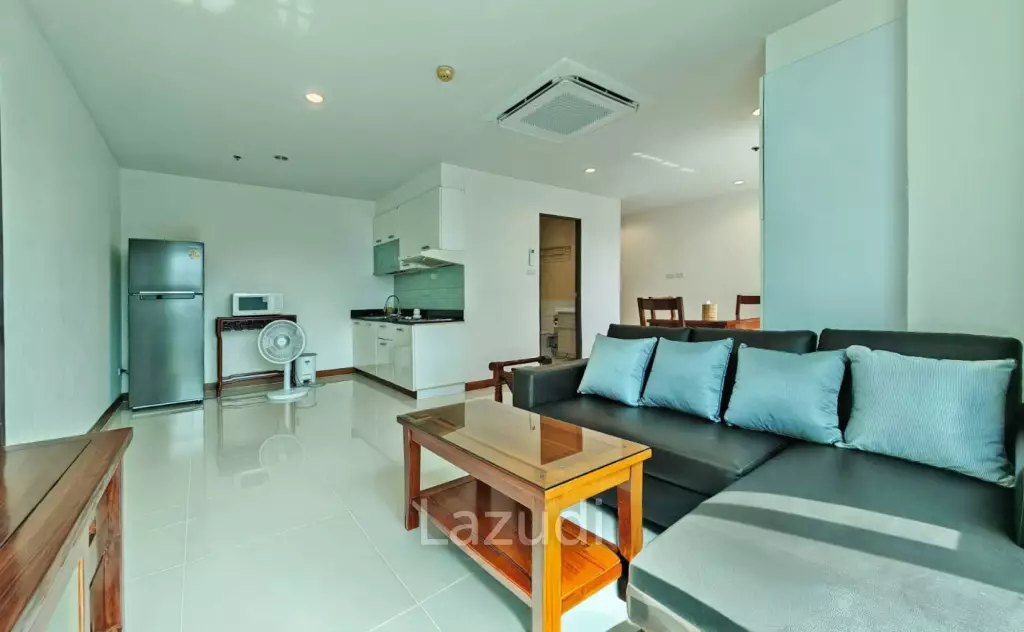 67 sqm condo Sukhumvit Living Town 2 bedroom in Khlong Toei Nuea Bangkok