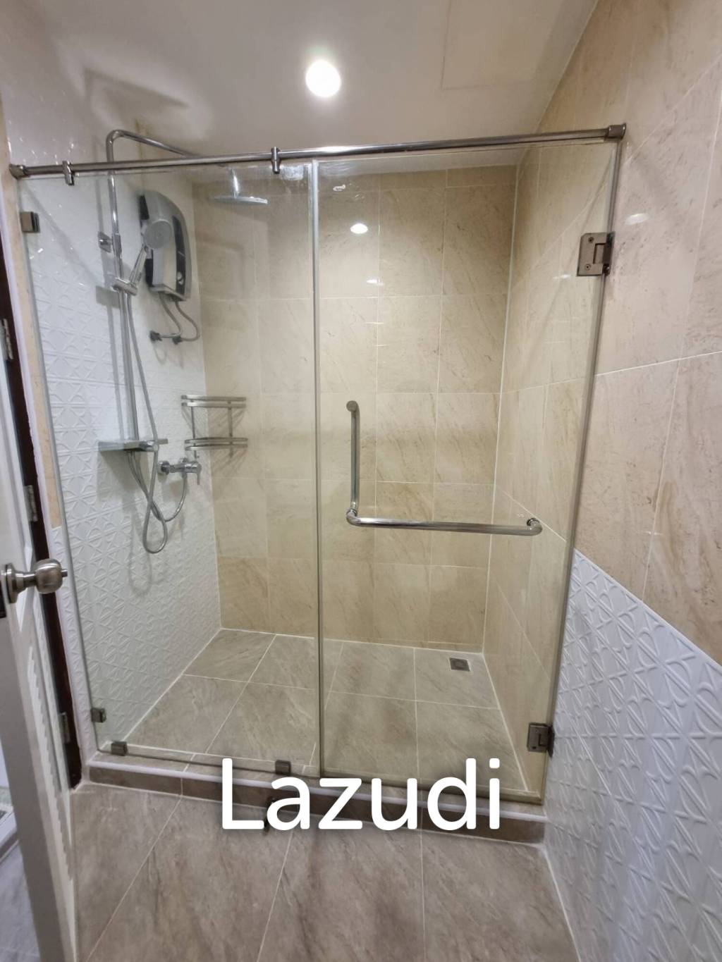 67 sqm condo Sukhumvit Living Town 2 bedroom in Khlong Toei Nuea Bangkok