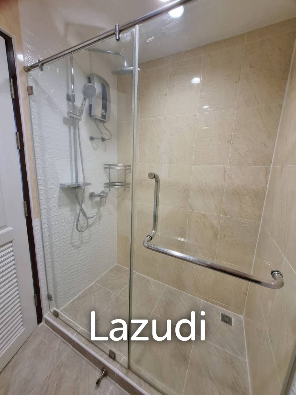 67 sqm condo Sukhumvit Living Town 2 bedroom in Khlong Toei Nuea Bangkok