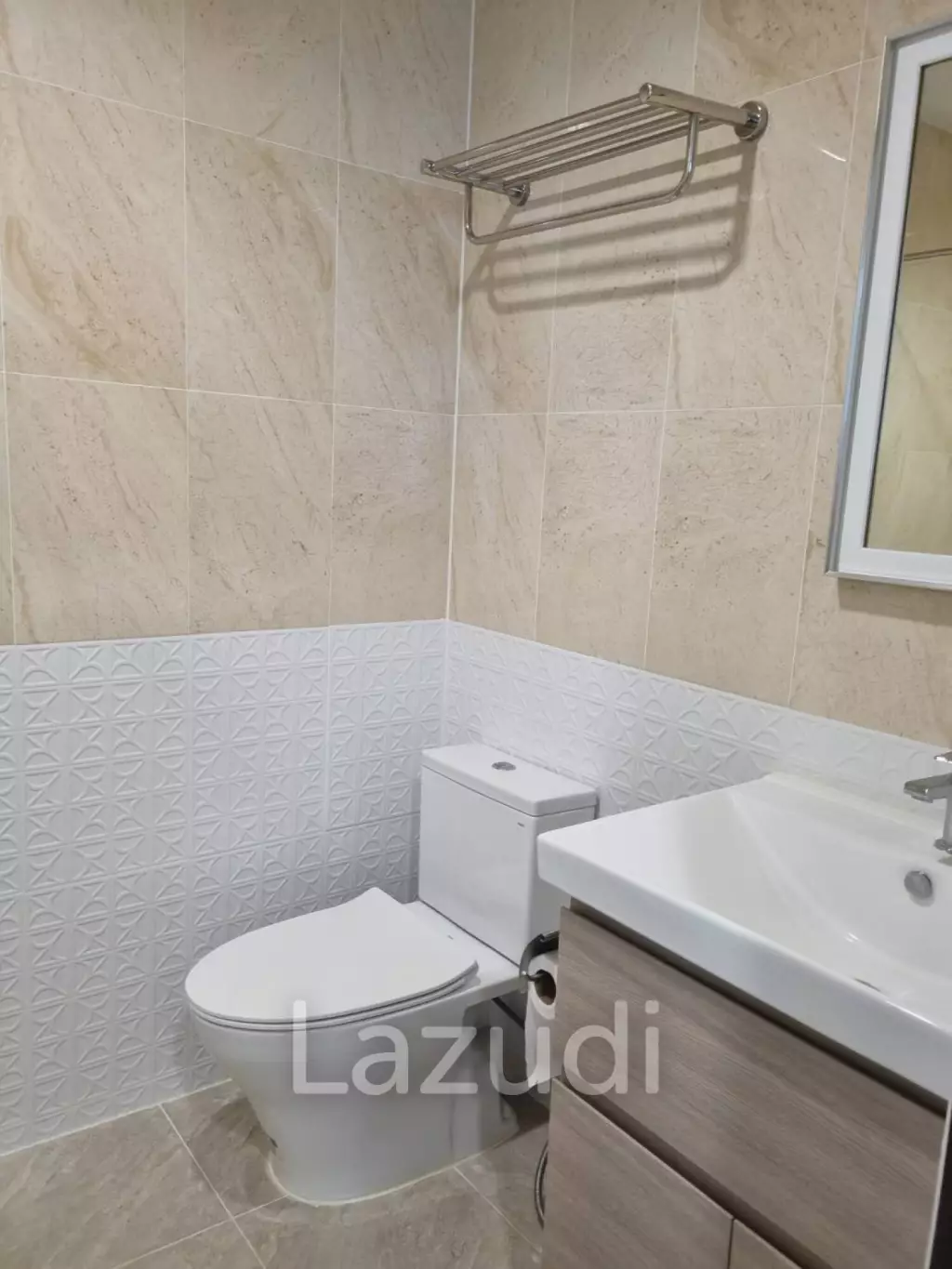 67 sqm condo Sukhumvit Living Town 2 bedroom in Khlong Toei Nuea Bangkok