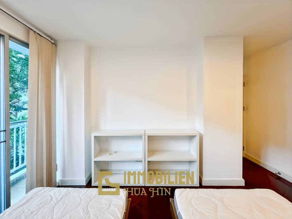 คอนโดขนาดใหญ่ 2 ห้องนอน บ้านสรวลริมทราย หัวหิน ฟรีโอน