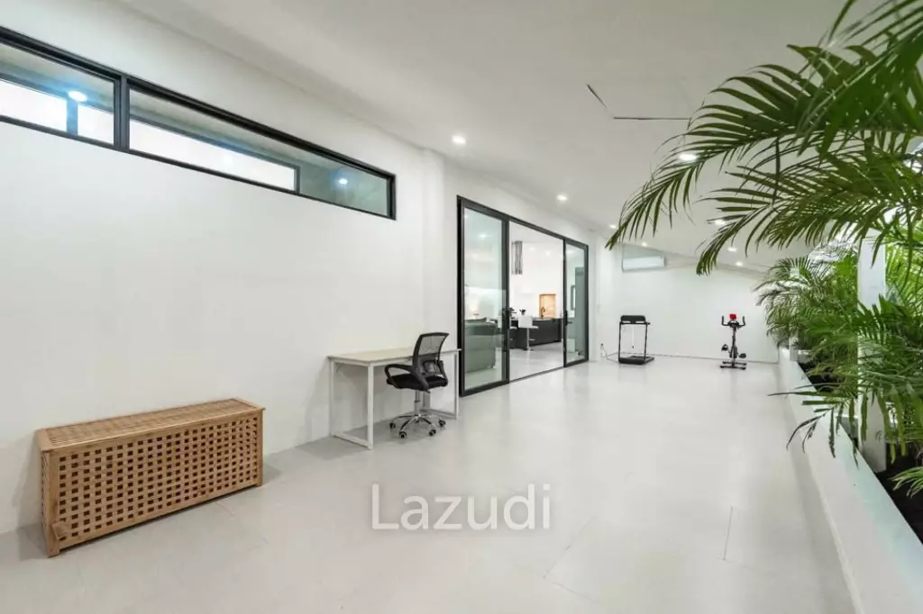 Newly renovated modern 4-bedroom villa for rent in Rawai