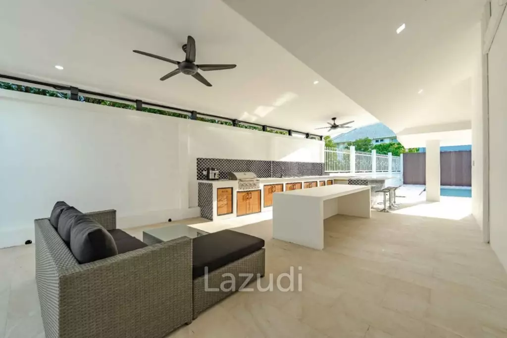 Newly renovated modern 4-bedroom villa for rent in Rawai
