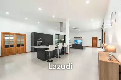 Newly renovated modern 4-bedroom villa for rent in Rawai