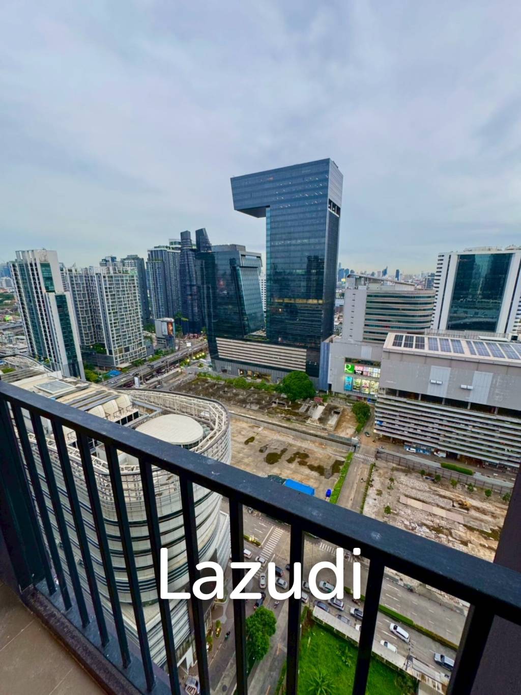 1 Bed 1 Bath 26 SQ.M Nue District R9