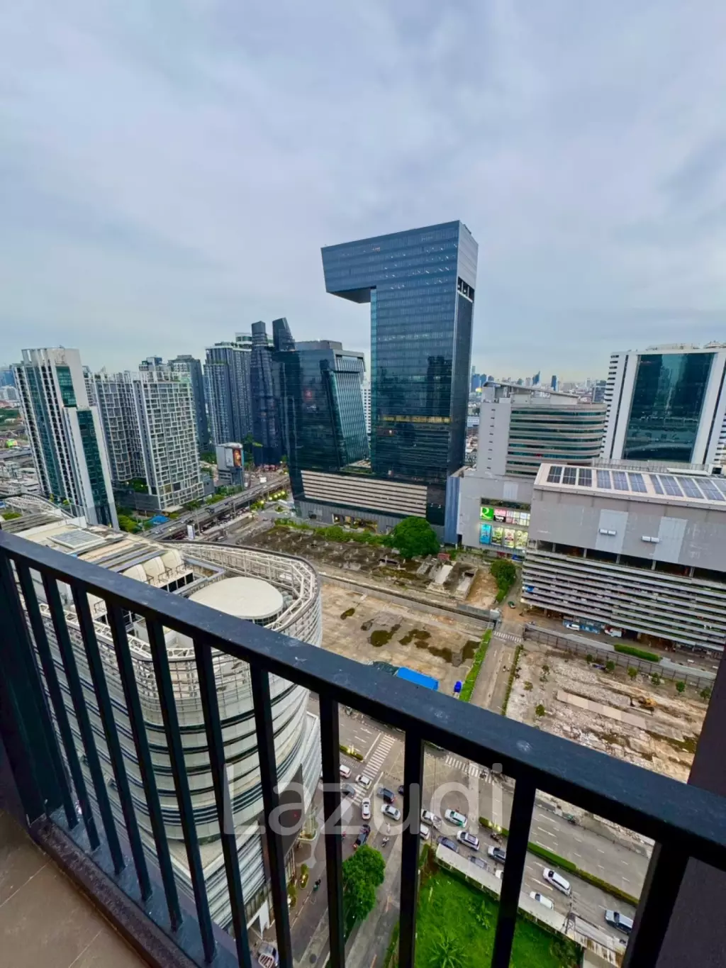 1 Bed 1 Bath 26 SQ.M Nue District R9