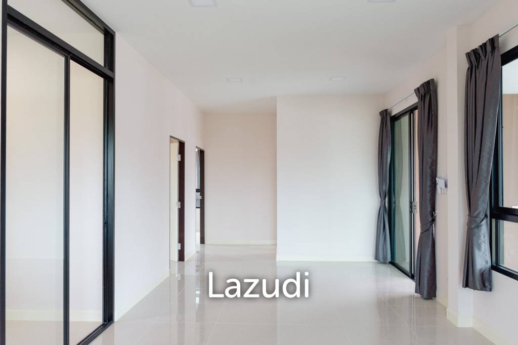 BAAN RAK 4 : 3 Bed Villa corner plot