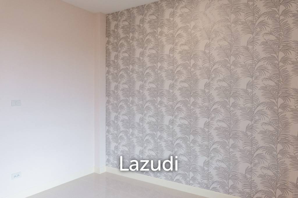 BAAN RAK 4 : 3 Bed Villa corner plot