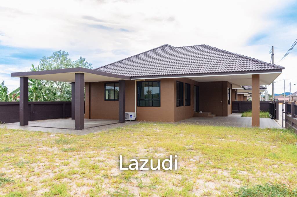 BAAN RAK 4 : 3 Bed Villa corner plot