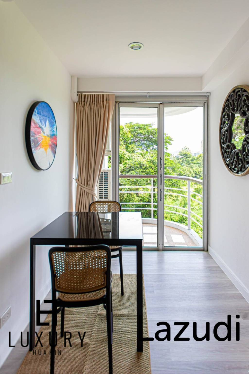 Hin Nam Sai Suay: недавно отремонтированная квартира с 1 спальней в Хуа Хине