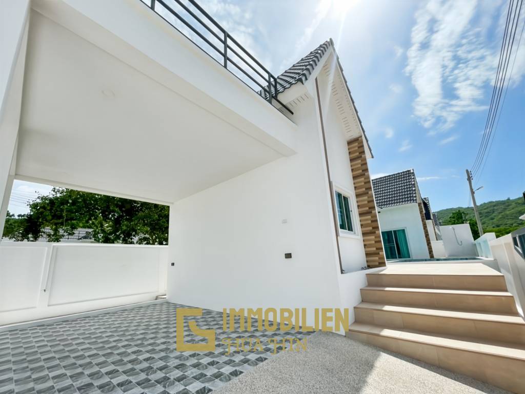 View Till Khao: Moderne Pool Villa mit Bergblick