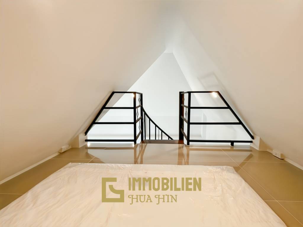 View Till Khao: Moderne Pool Villa mit Bergblick