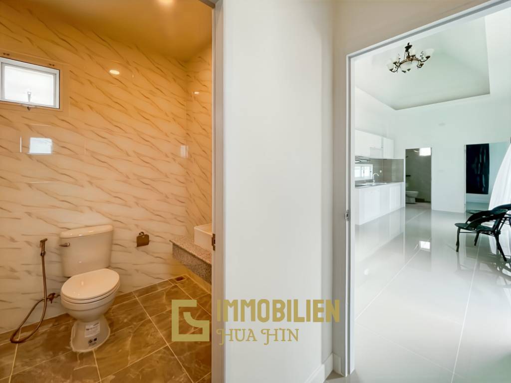 View Till Khao: Moderne Pool Villa mit Bergblick