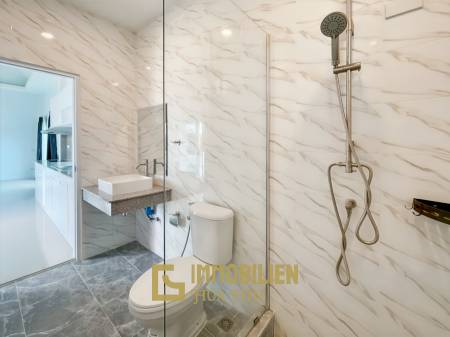 View Till Khao: Moderne Pool Villa mit Bergblick