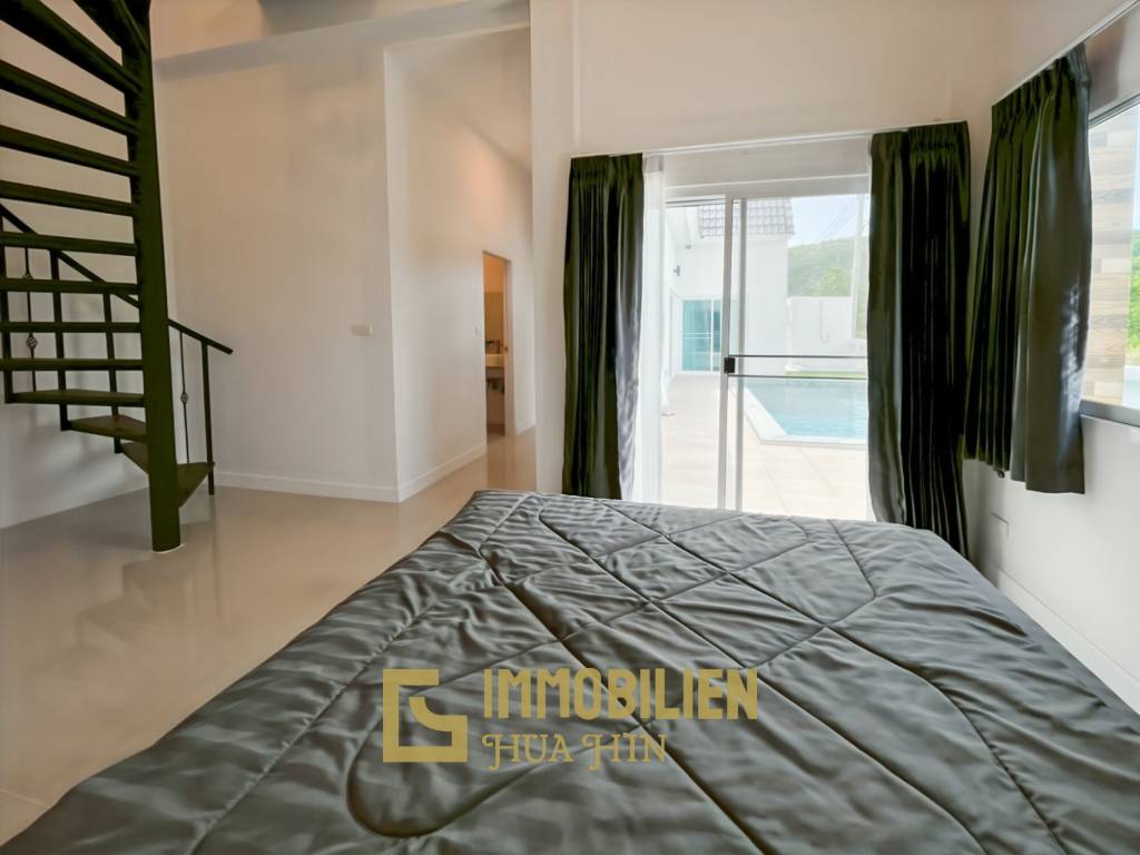 View Till Khao: Moderne Pool Villa mit Bergblick