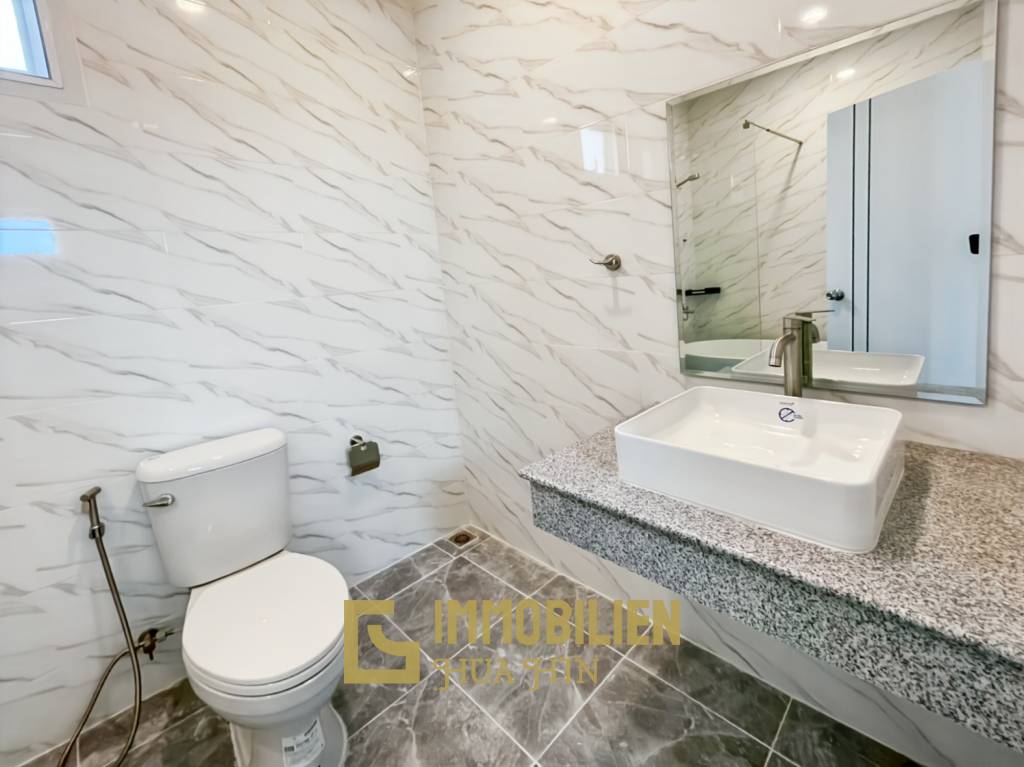 View Till Khao: Moderne Pool Villa mit Bergblick