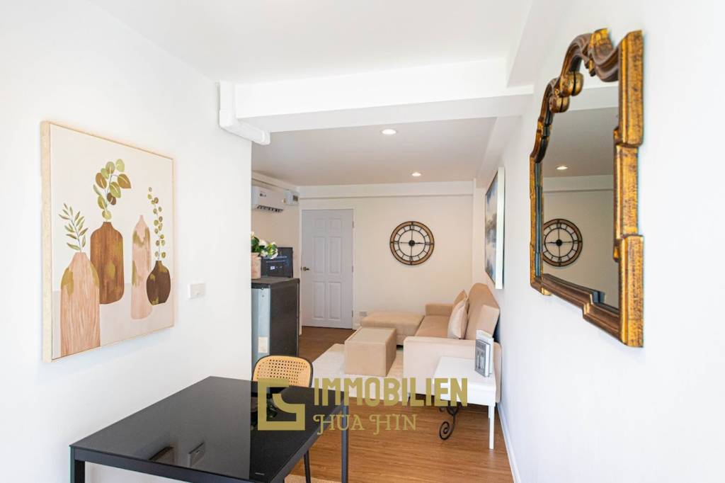Hin Nam Sai Suay: Neu renovierte 1-Schlafzimmer-Eigentumswohnung in Hua Hin