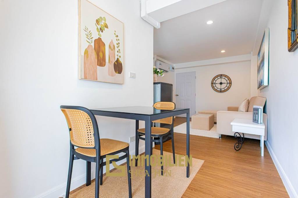 Hin Nam Sai Suay: Neu renovierte 1-Schlafzimmer-Eigentumswohnung in Hua Hin