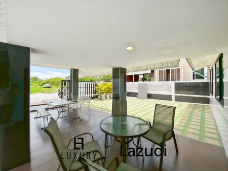 4 Bedroom House Only A Few Steps To The Beach