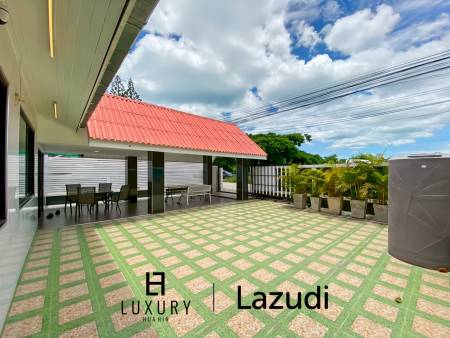 4 Bedroom House Only A Few Steps To The Beach