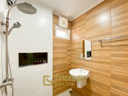 Strandhaus: 4 Schlafzimmer Strandhaus - nur wenige Schritte vom Strand entfernt