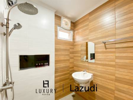 4 Bedroom House Only A Few Steps To The Beach