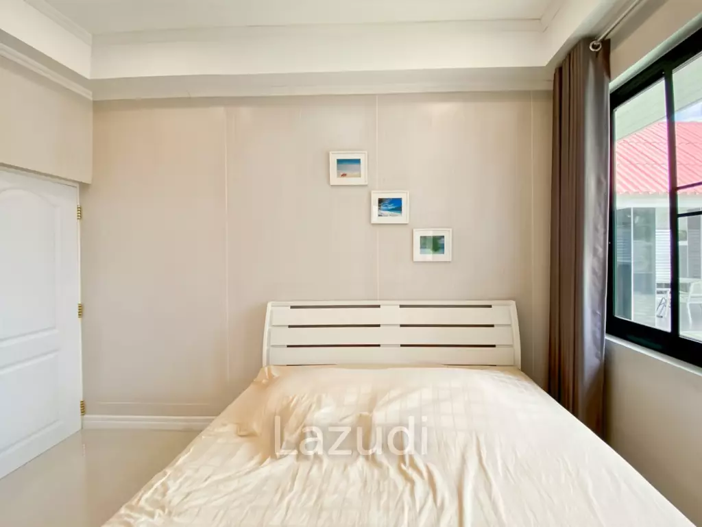 4 Bedroom House Only A Few Steps To The Beach