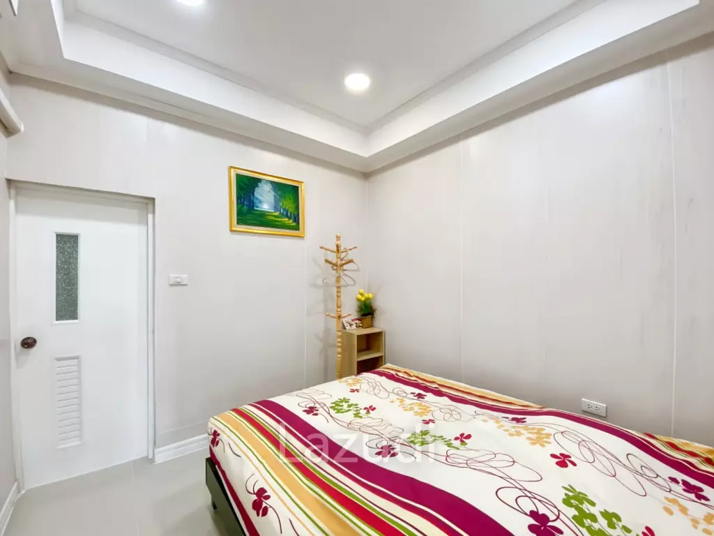 4 Bedroom House Only A Few Steps To The Beach