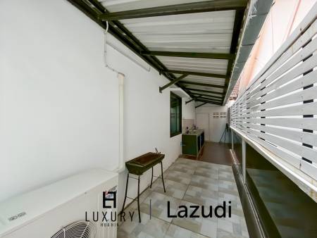 4 Bedroom House Only A Few Steps To The Beach