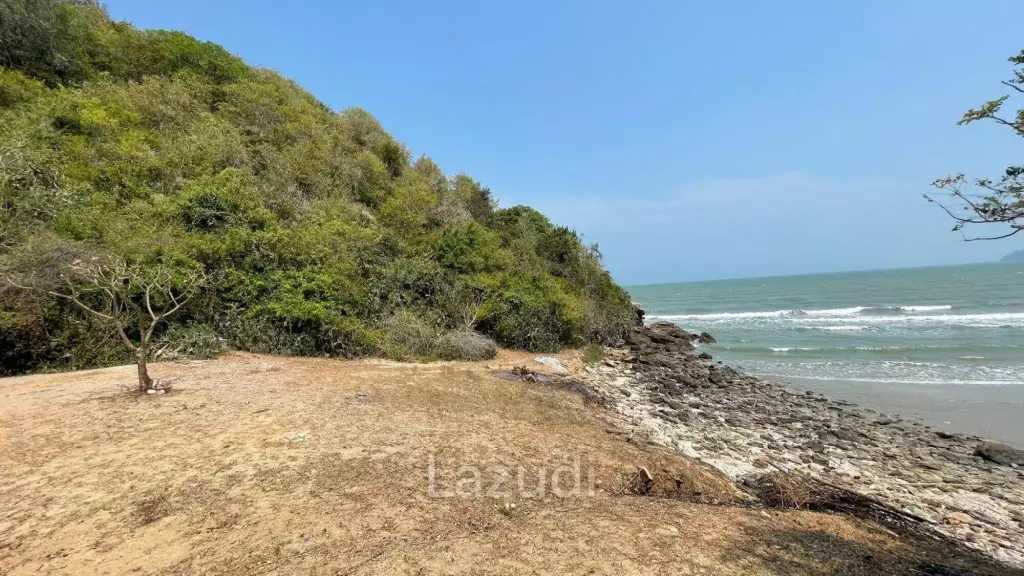 Absolute Beachfront Land in Sam Roi Yot
