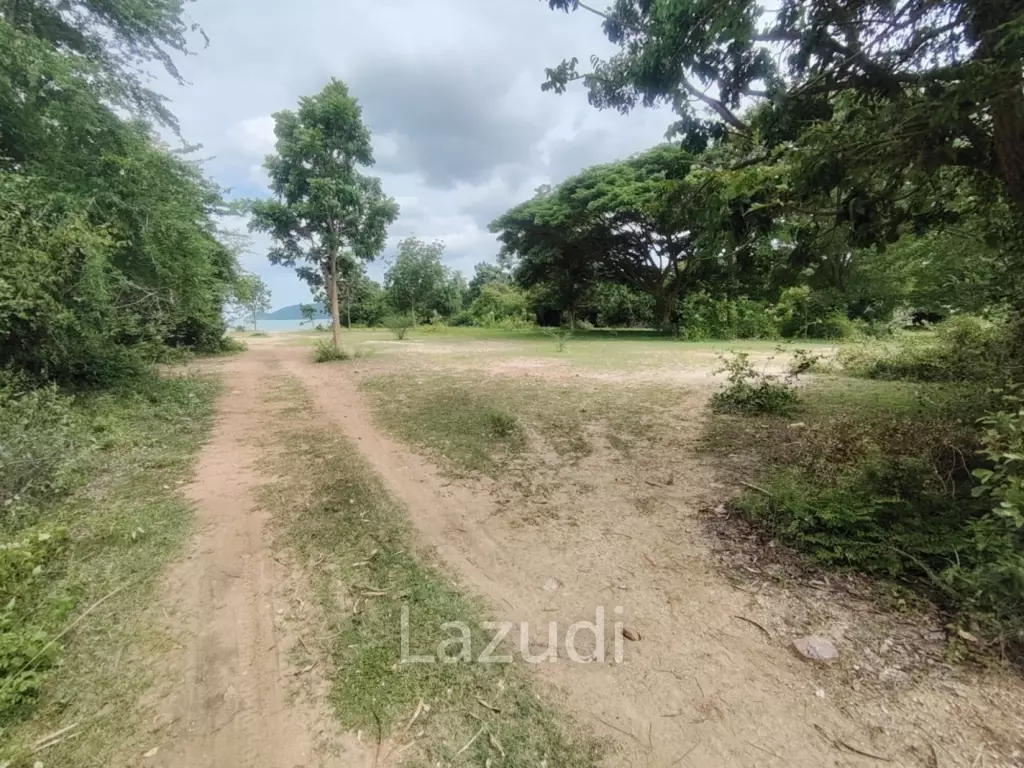 Absolute Beachfront Land in Sam Roi Yot
