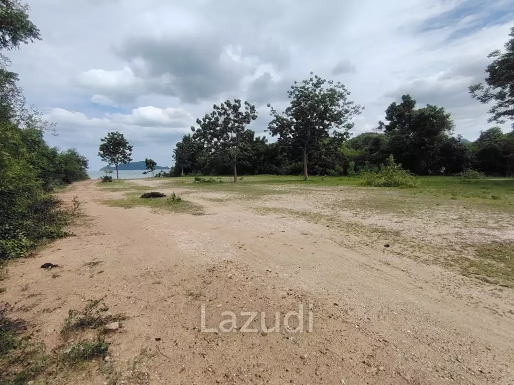 Absolute Beachfront Land in Sam Roi Yot