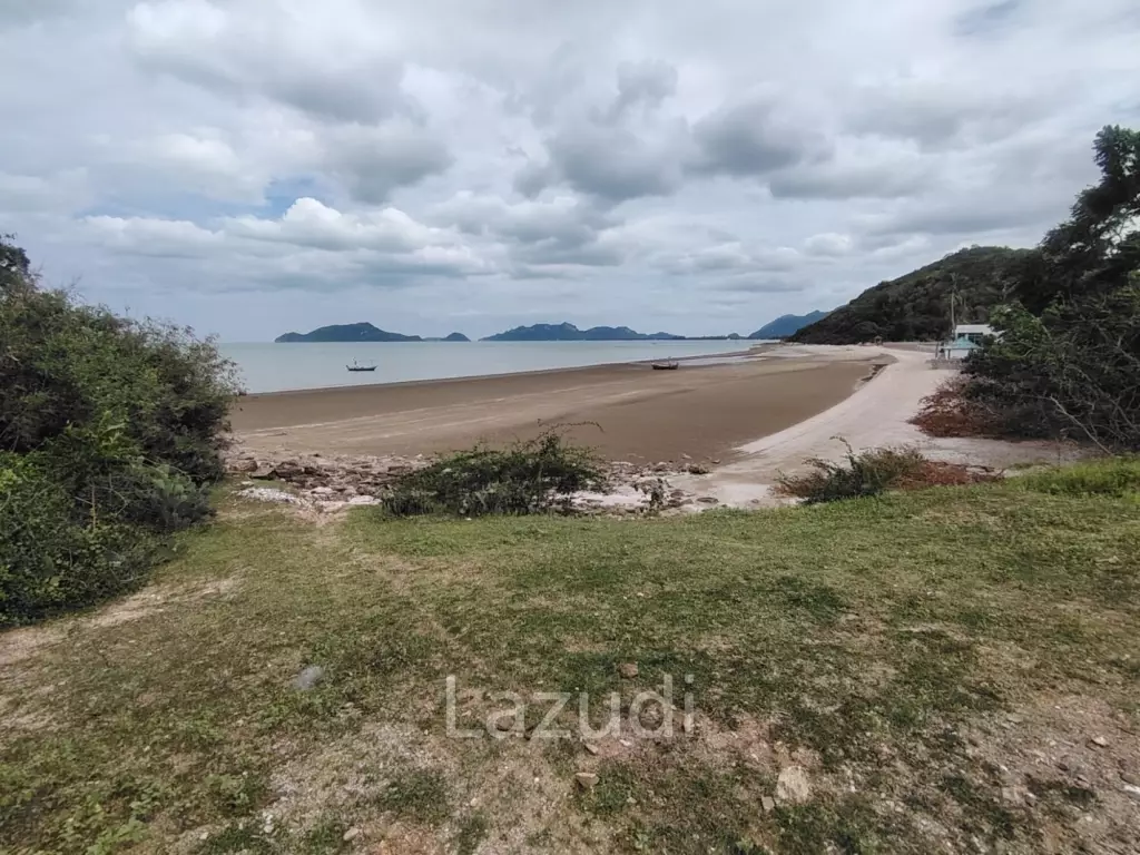Absolute Beachfront Land in Sam Roi Yot
