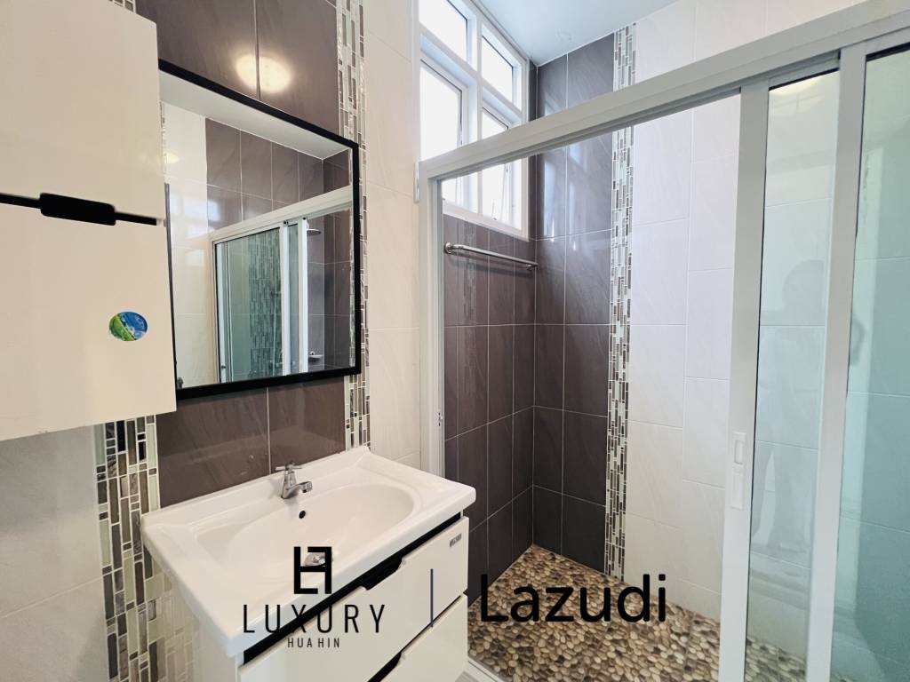 Luxurious 3-Bedroom Villa with Pool in Hua Hin