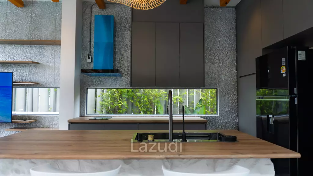 Luxurious Modern Oasis in Hua Hin with Stunning