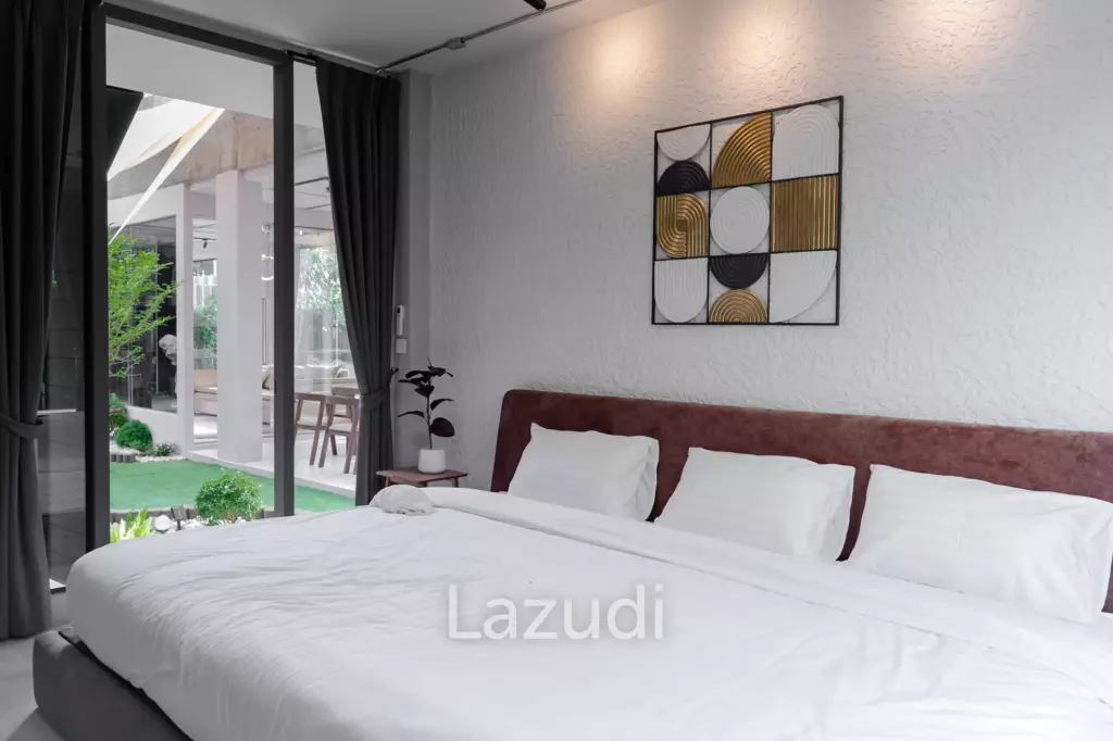 Luxurious Modern Oasis in Hua Hin with Stunning