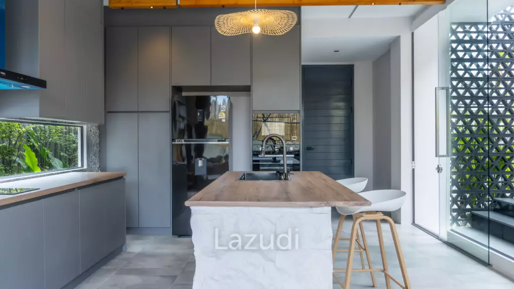 Luxurious Modern Oasis in Hua Hin with Stunning