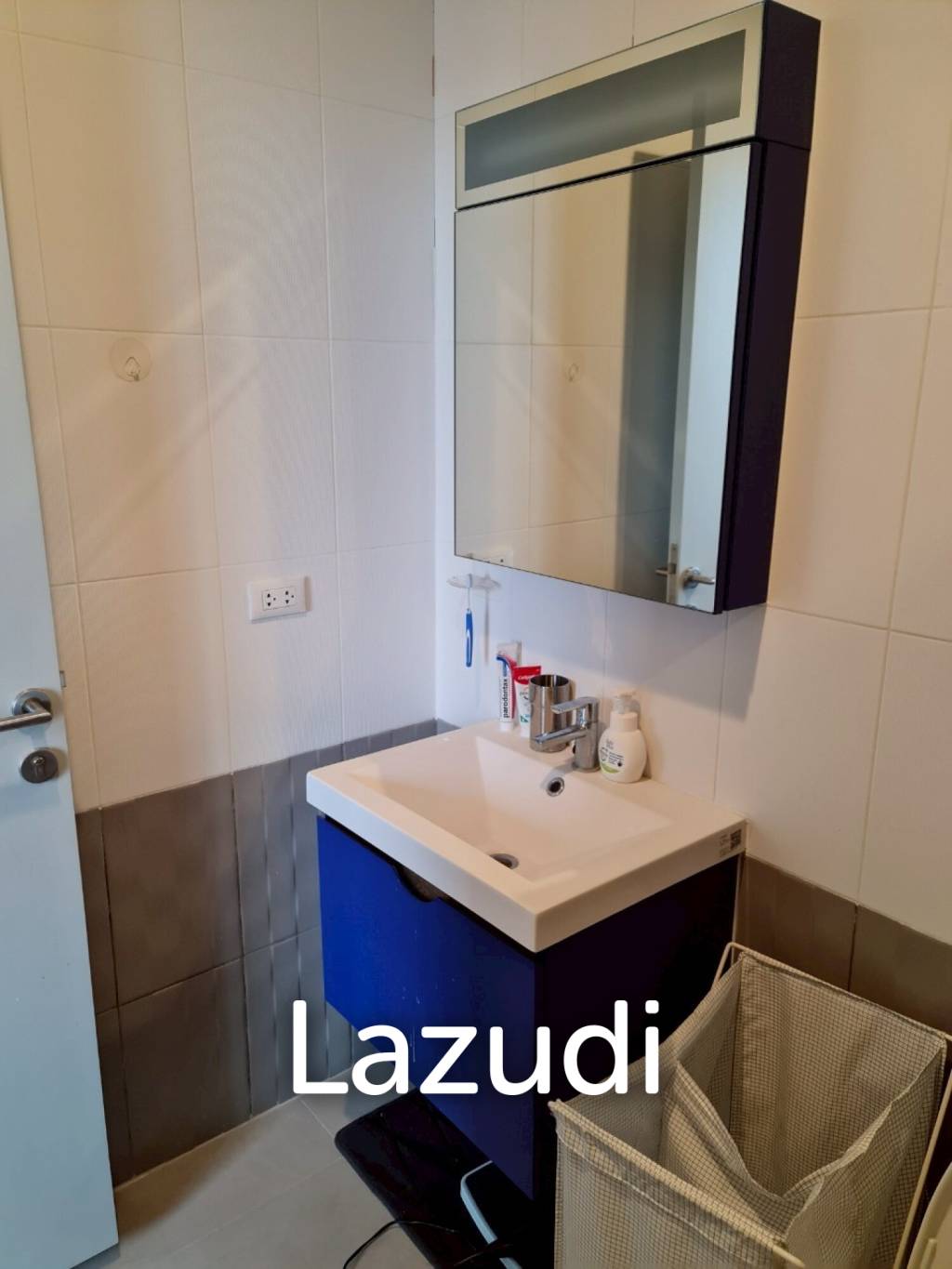 2 Bedroom 2 Bathroom 54 Sq.m Xt Ekkamai