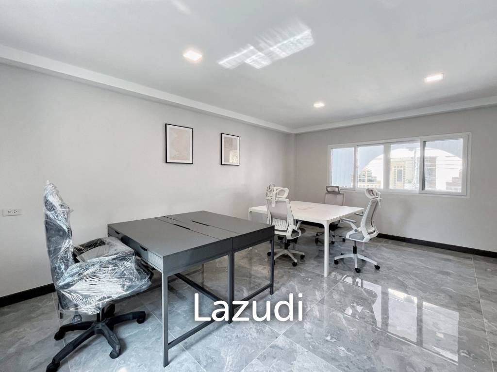 5 Bedroom 7 Bathroom 600 Sq.m White Mansion