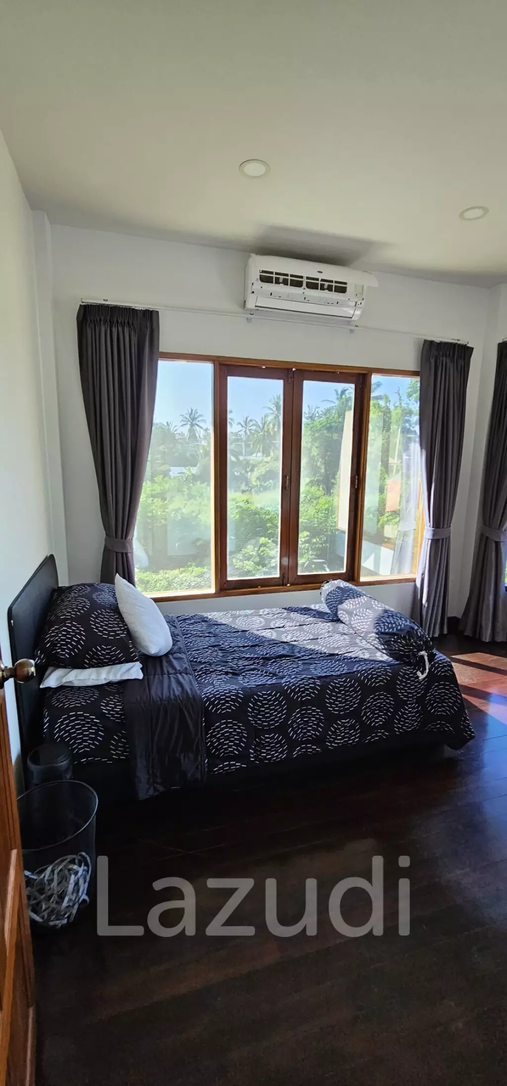 3-Bedrooms House with Garden in Taling Ngam