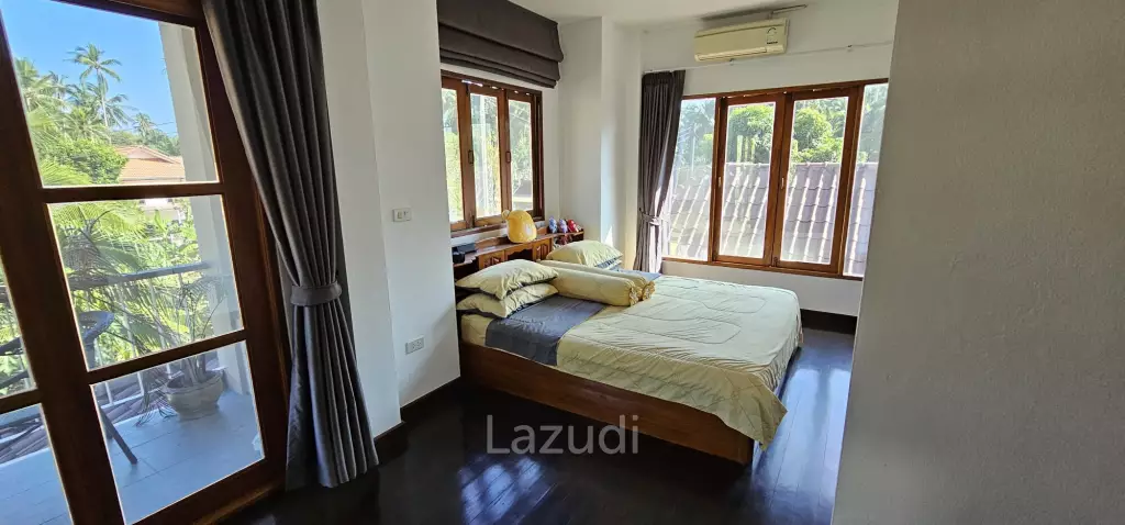 3-Bedrooms House with Garden in Taling Ngam
