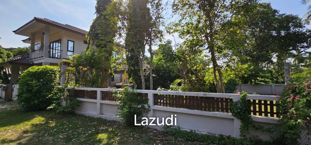3-Bedrooms House with Garden in Taling Ngam