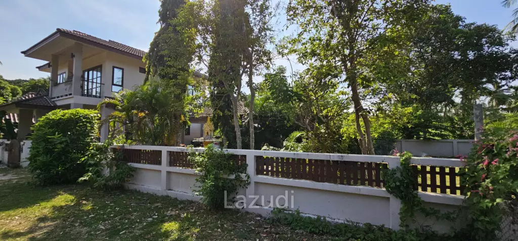 3-Bedrooms House with Garden in Taling Ngam