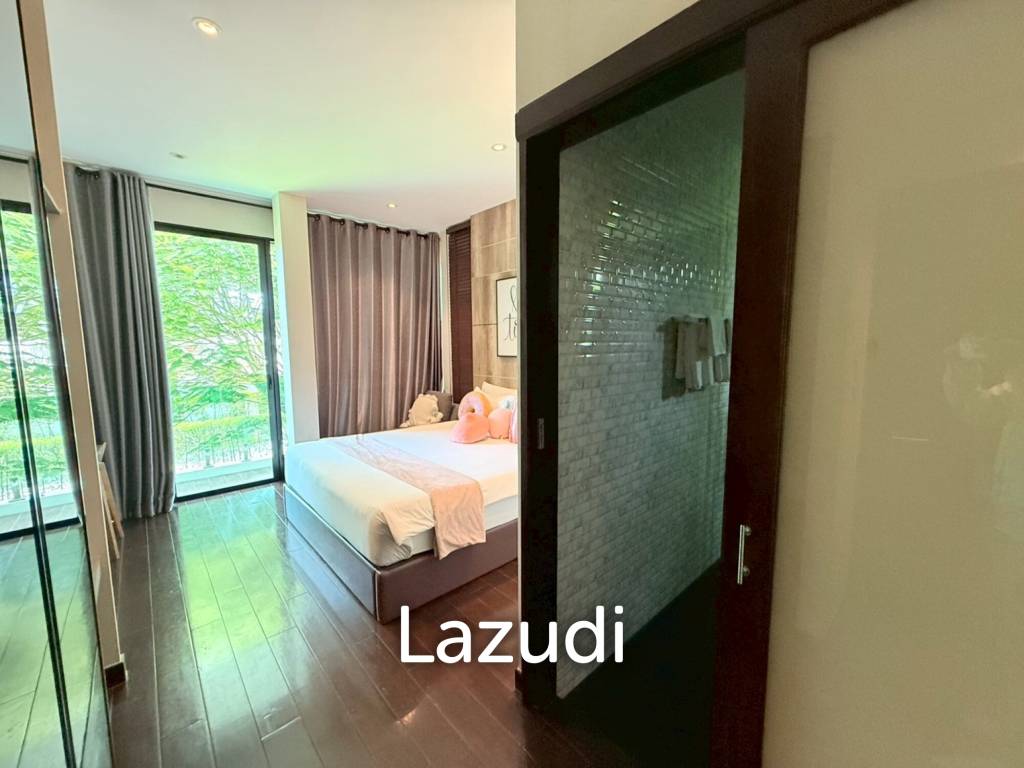 Spacious 2-Storey Villa with Rooftop Jacuzzi, 3 bed, 3 bath