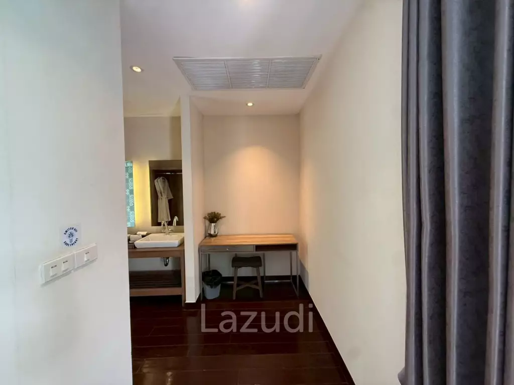 Spacious 2-Storey Villa with Rooftop Jacuzzi, 3 bed, 3 bath