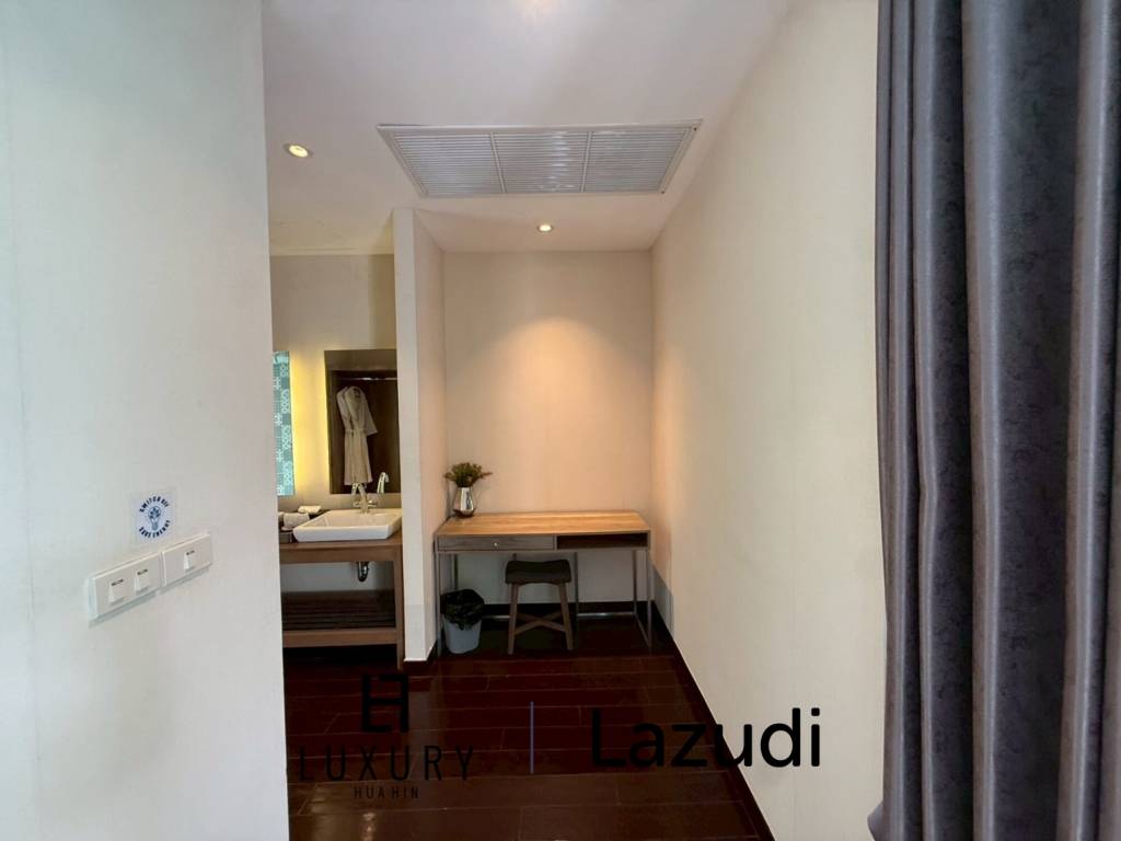 Spacious 2-Storey Villa with Rooftop Jacuzzi, 3 bed, 3 bath