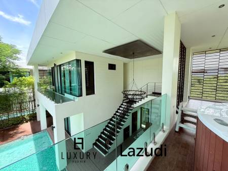Spacious 2-Storey Villa with Rooftop Jacuzzi, 3 bed, 3 bath