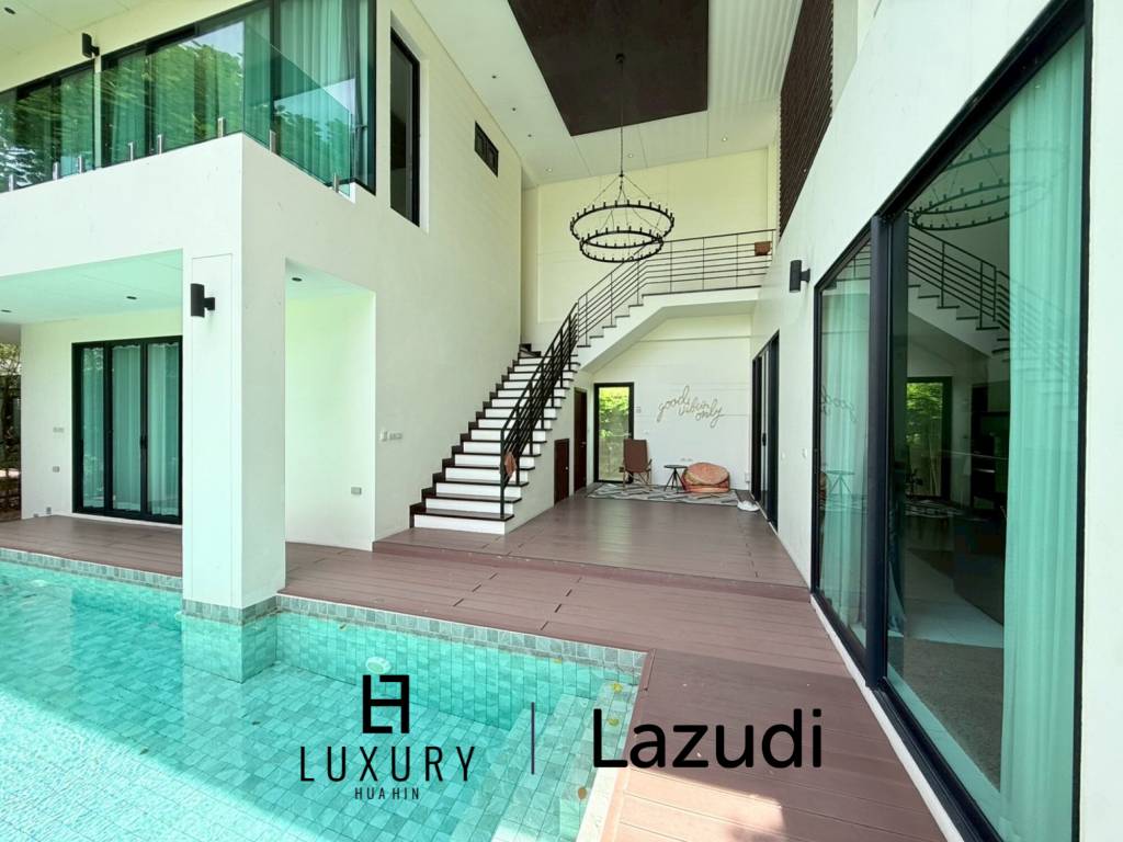 Spacious 2-Storey Villa with Rooftop Jacuzzi, 3 bed, 3 bath