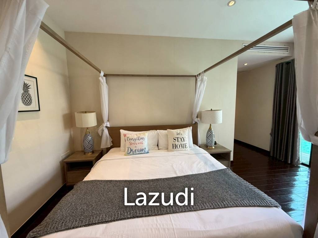 Spacious 2-Storey Villa with Rooftop Jacuzzi, 3 bed, 3 bath
